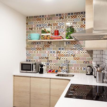 Stay U-Nique Apartments Travessera II Barcelona Ngoại thất bức ảnh