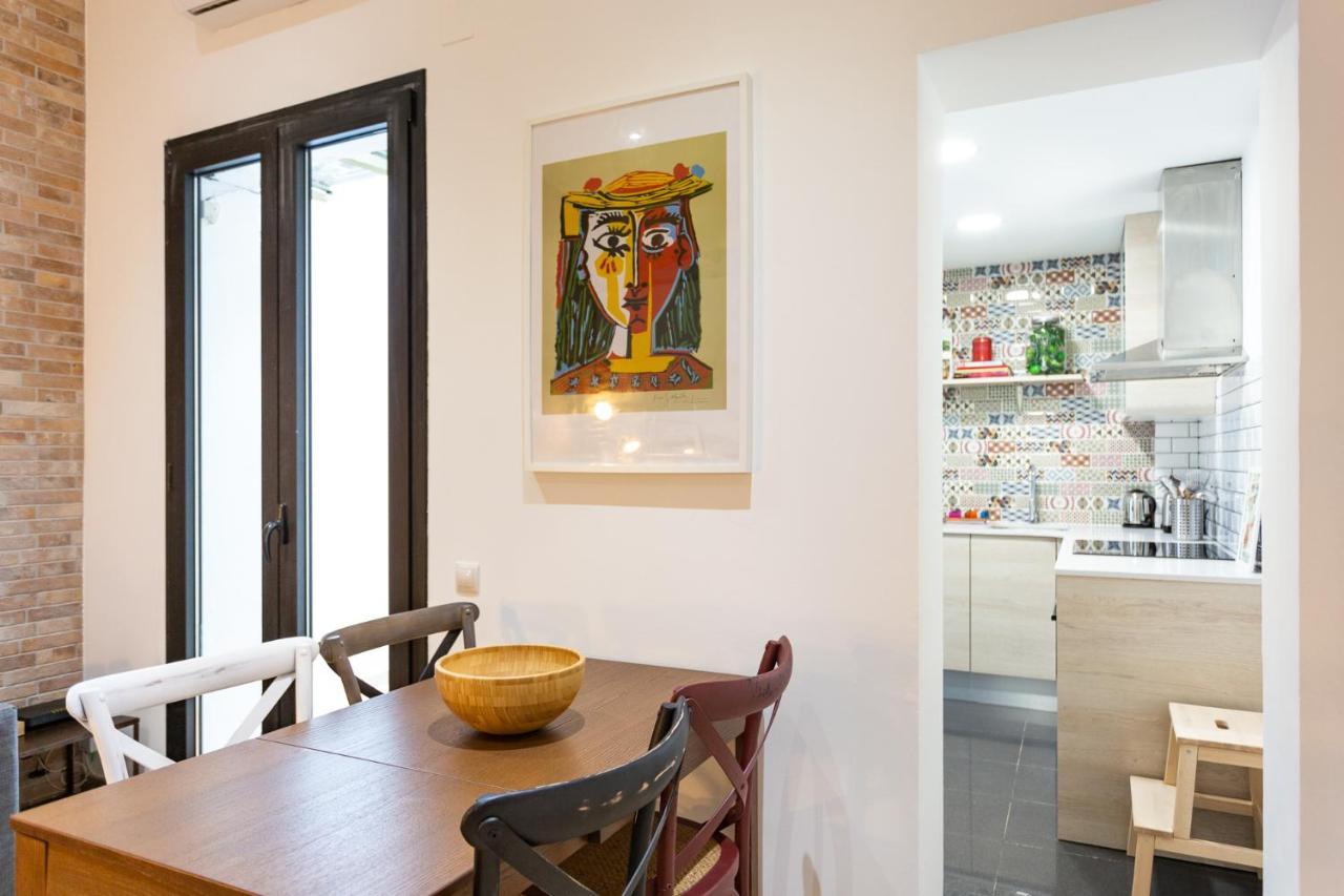 Stay U-Nique Apartments Travessera II Barcelona Ngoại thất bức ảnh