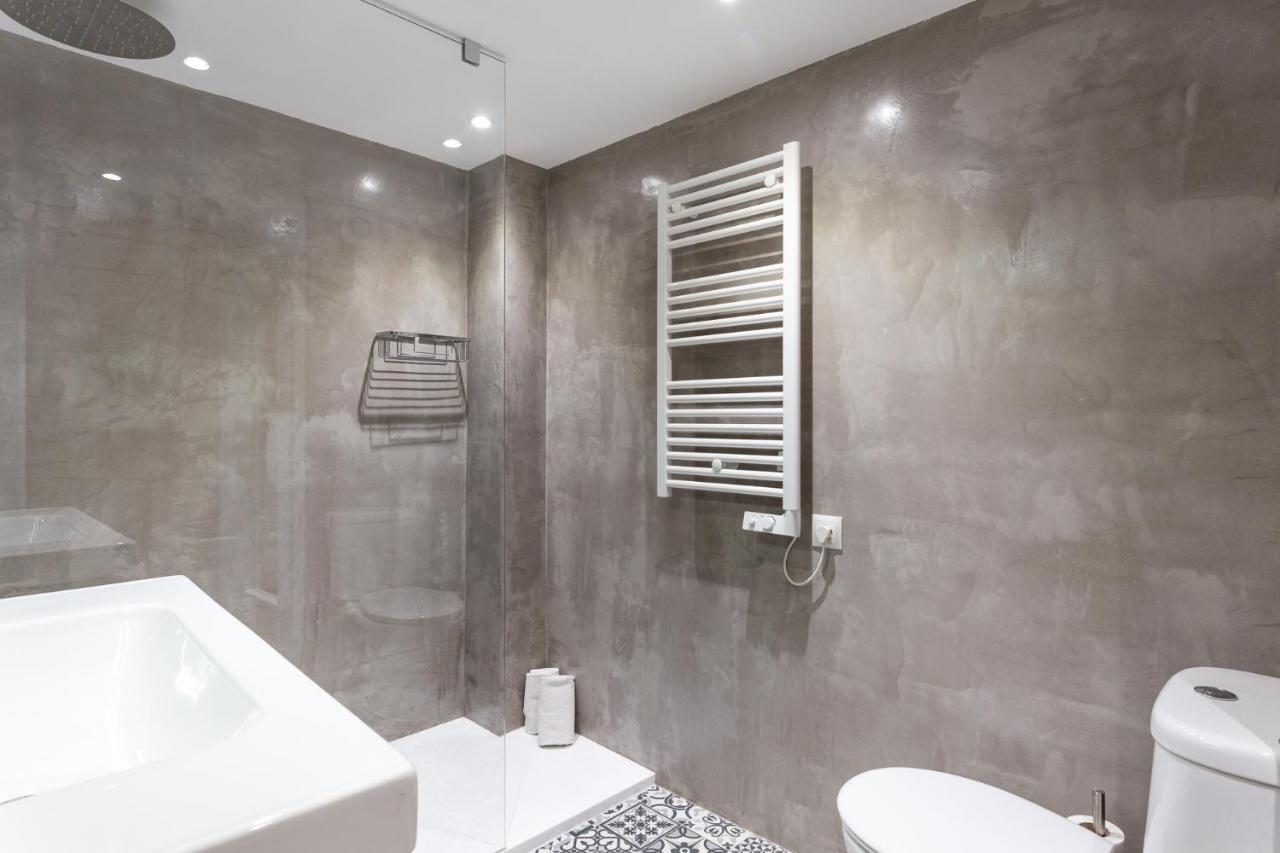 Stay U-Nique Apartments Travessera II Barcelona Ngoại thất bức ảnh