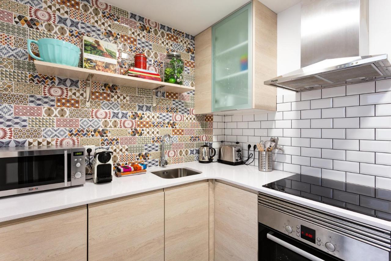 Stay U-Nique Apartments Travessera II Barcelona Ngoại thất bức ảnh