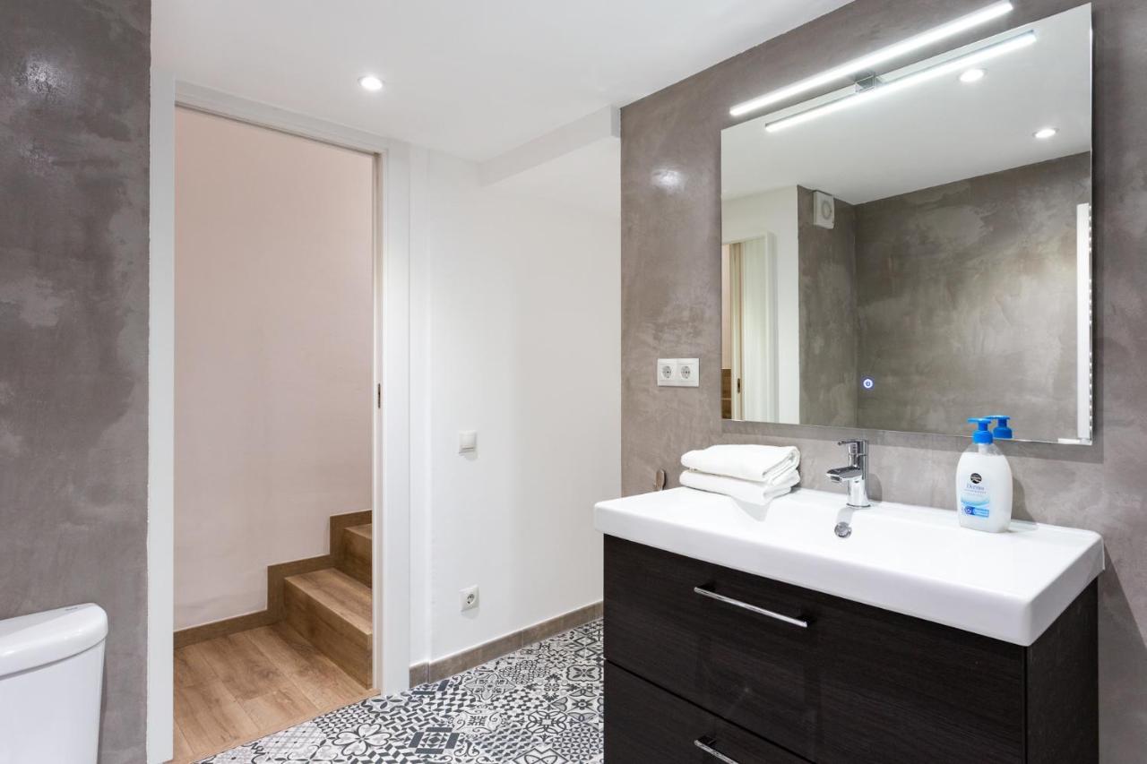 Stay U-Nique Apartments Travessera II Barcelona Ngoại thất bức ảnh