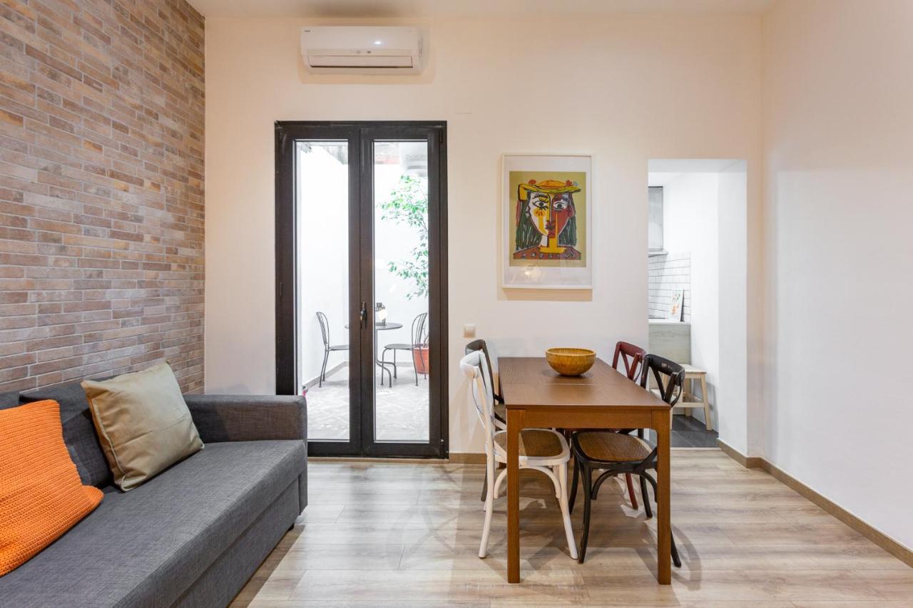 Stay U-Nique Apartments Travessera II Barcelona Ngoại thất bức ảnh