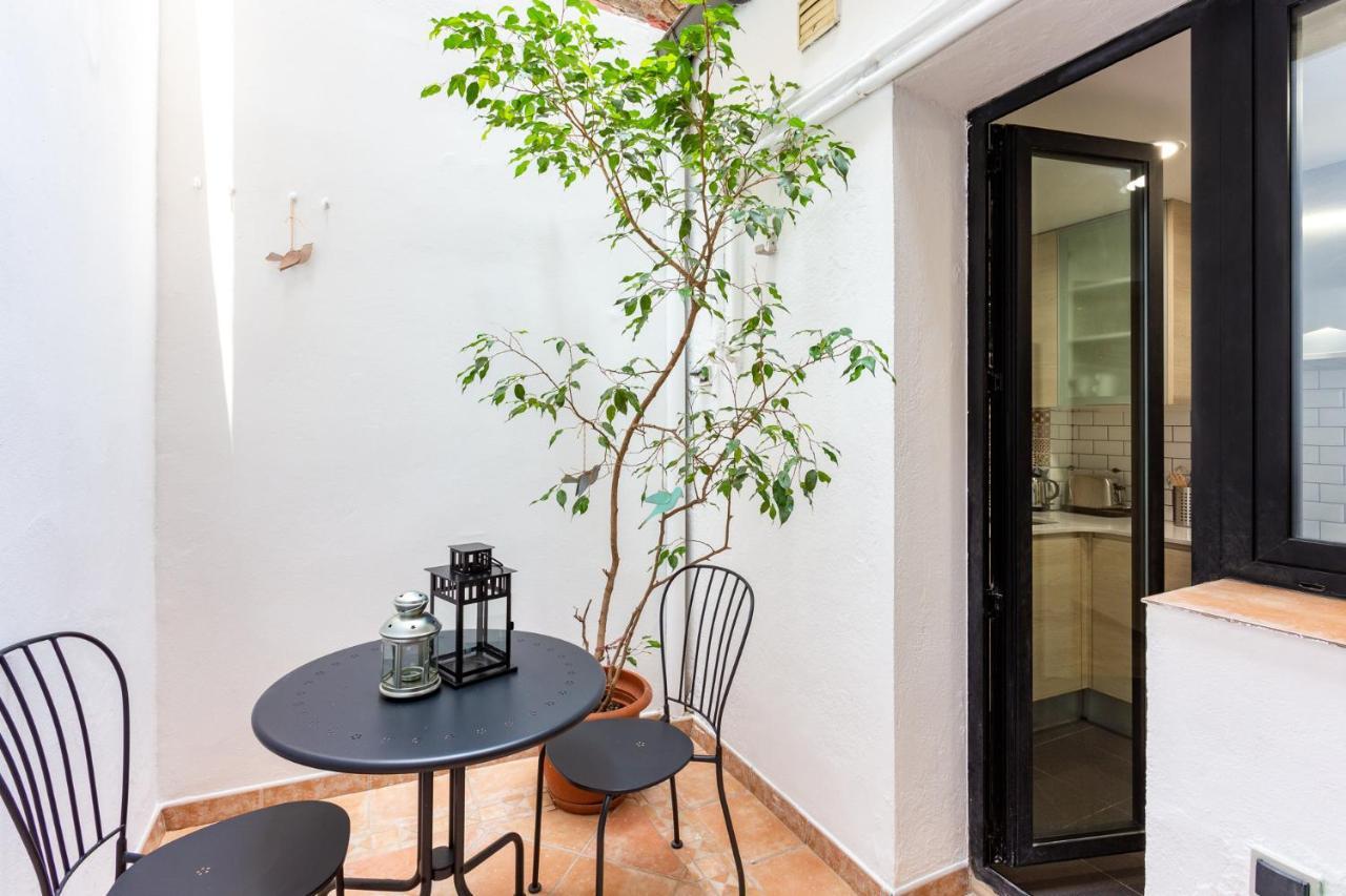 Stay U-Nique Apartments Travessera II Barcelona Ngoại thất bức ảnh