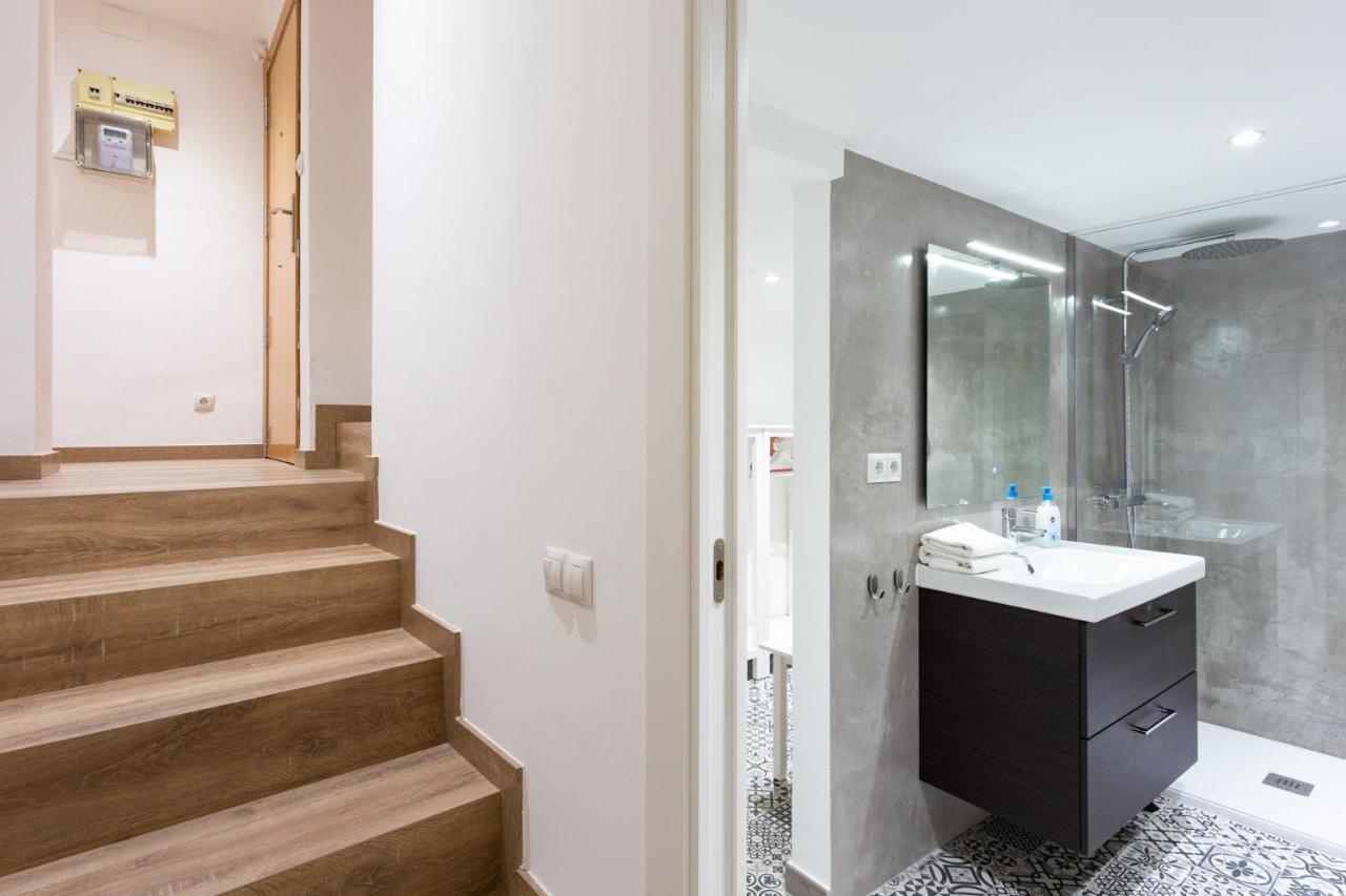 Stay U-Nique Apartments Travessera II Barcelona Ngoại thất bức ảnh